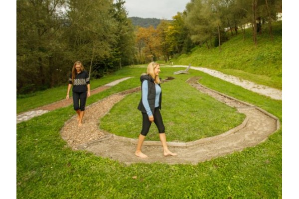 KNEIPPOVO PREMIUM BOSONOGO DOŽIVETJE