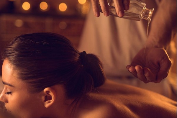 CELOSTNI AROMATERAPEVTSKI TRETMA 