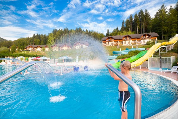 THERMAL-SOMMERURLAUB IN UMARMUNG DER NATUR